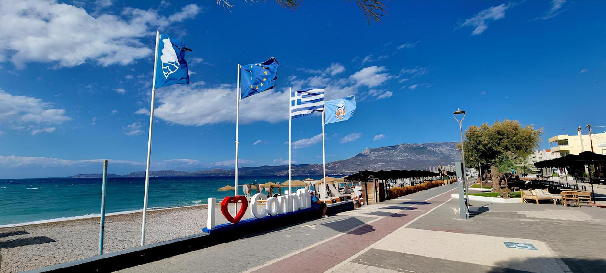 Black & White Seaside House Kalamia Corinth المظهر الخارجي الصورة