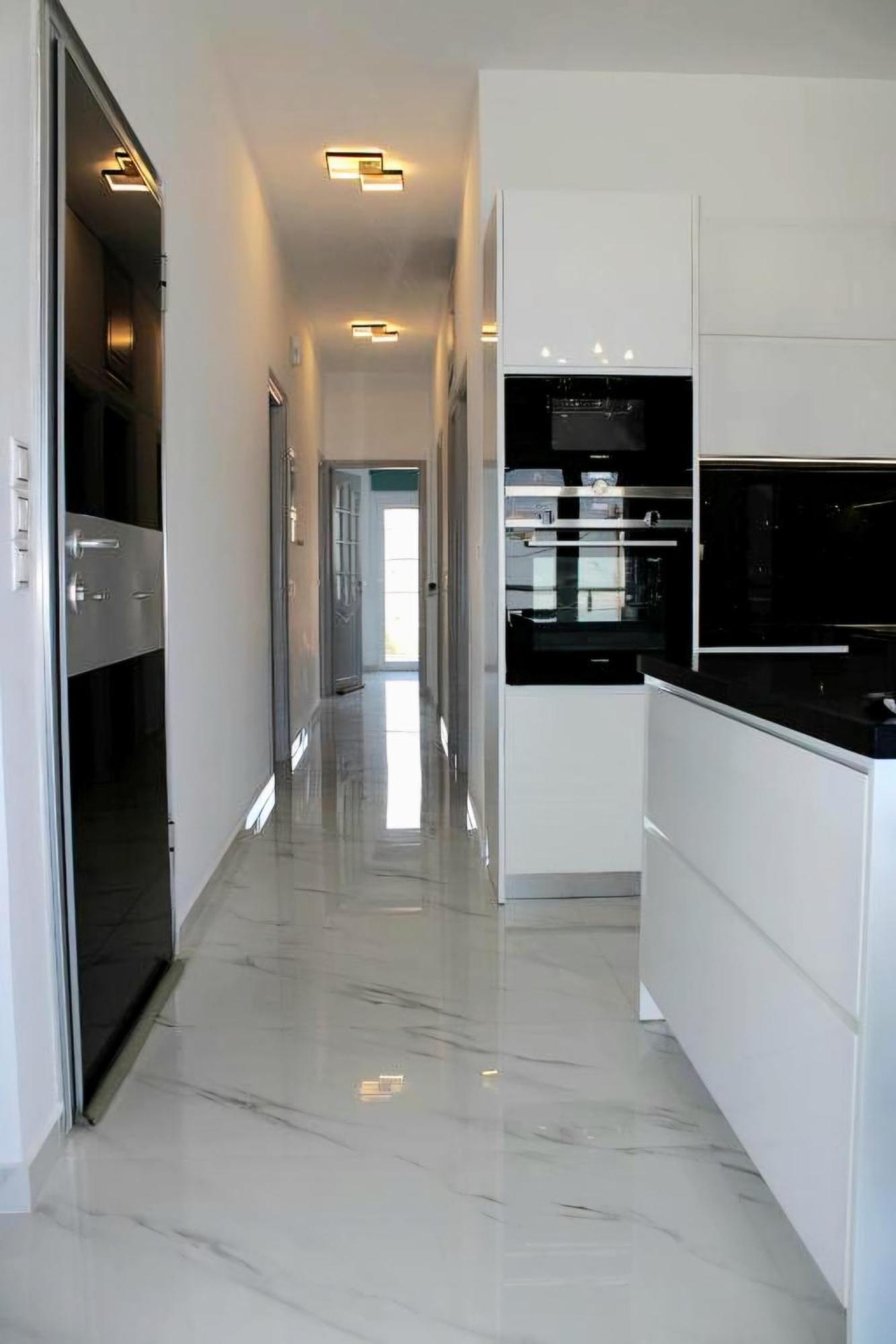Black & White Seaside House Kalamia Corinth المظهر الخارجي الصورة
