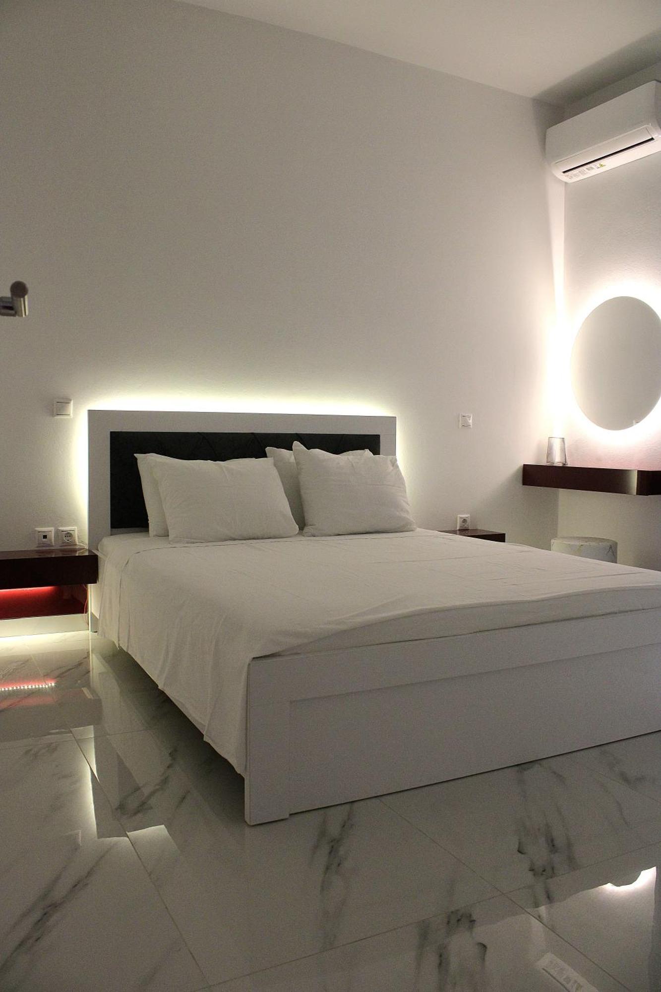 Black & White Seaside House Kalamia Corinth المظهر الخارجي الصورة